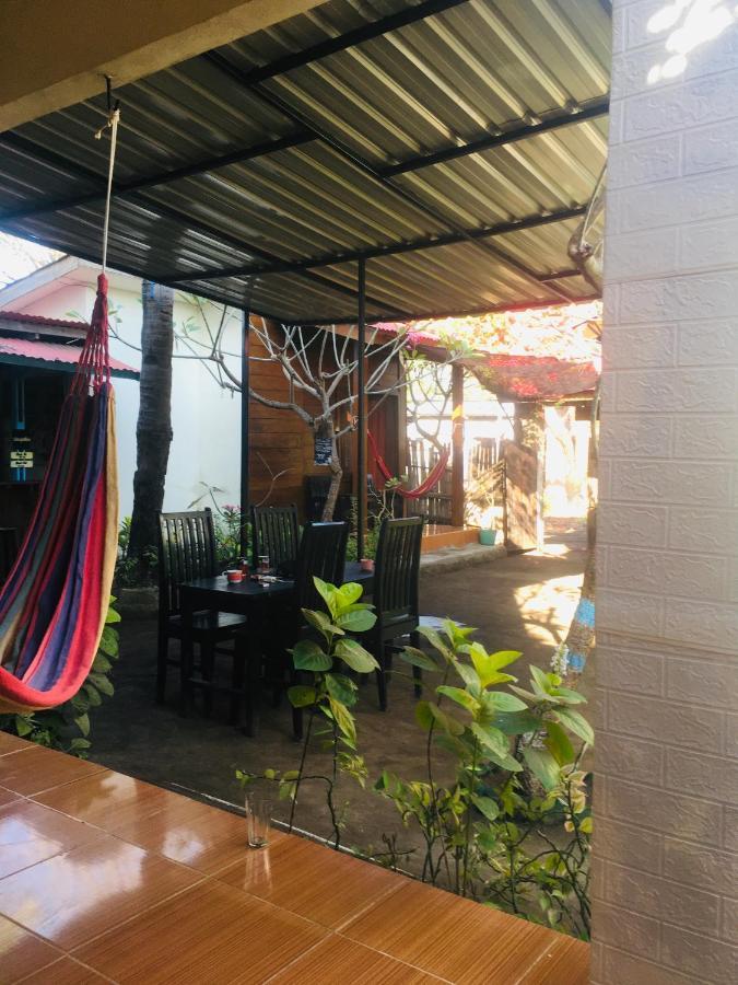 The Joe Bungalow Τζίλι Τραγουανγκάν Εξωτερικό φωτογραφία