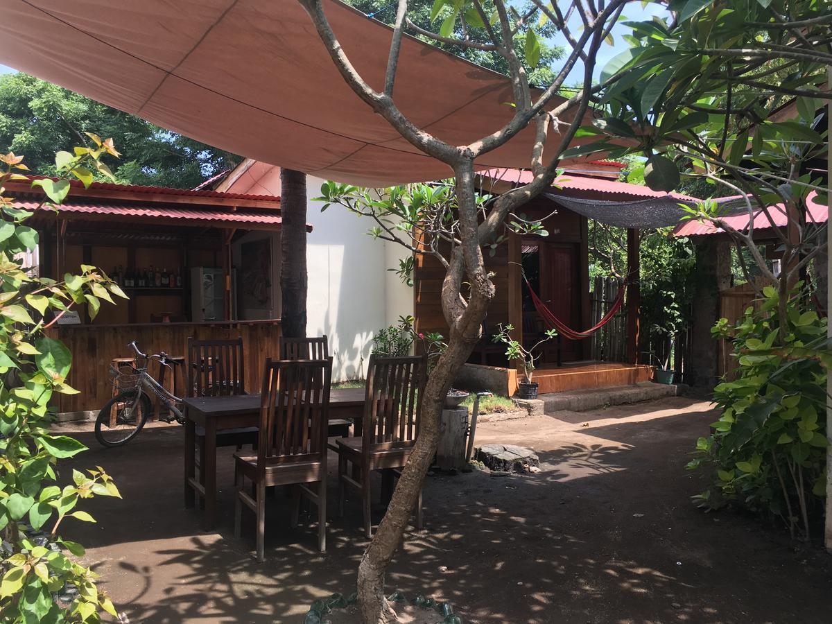 The Joe Bungalow Τζίλι Τραγουανγκάν Εξωτερικό φωτογραφία